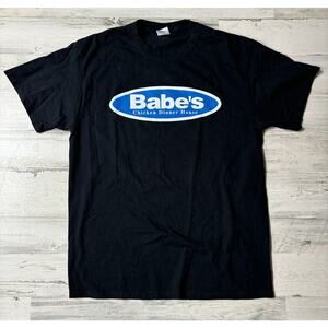 Babe's Chicken Dinner House Tee sz Large NWOT